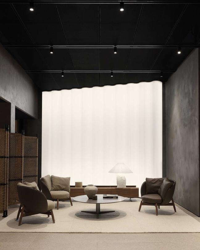 Flexform Corporate Showroom Meda