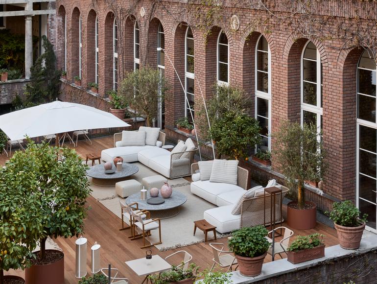 Flexform MDW25 Outdoor Collection @ Chiostro Sant'Angelo