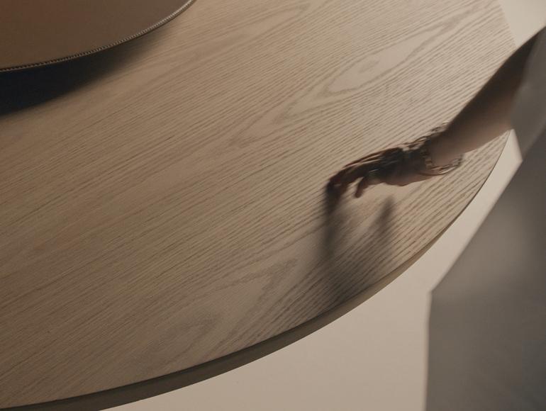 Flexform Enn table by Fumie Shibata