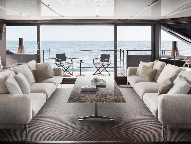 SANLORENZO 102A_735_MAIN DECK LIVING